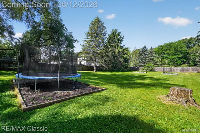 2939 Shirley Street, Highland Charter Township, MI 48380