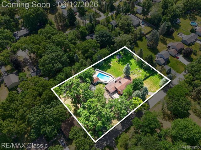 2939 Shirley Street, Highland Charter Township, MI 48380