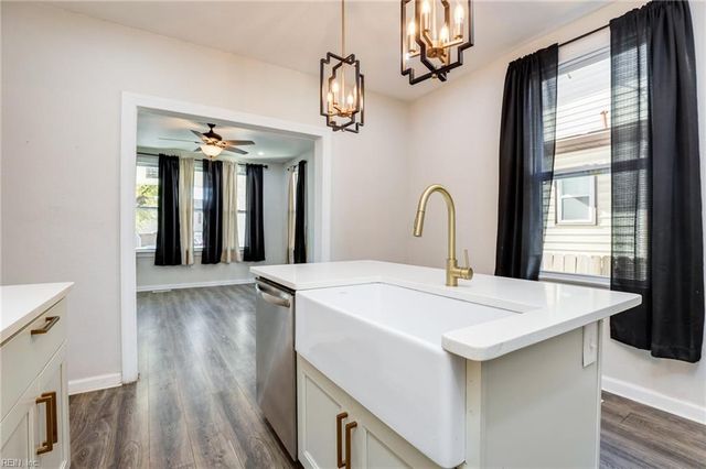 1914 King ST, Portsmouth, VA 23704