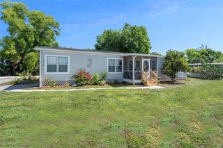 176 Andrea LN, Naples, FL 34114