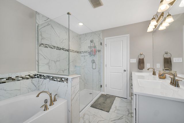 11205 Isles Avenue, Dyer, IN 46311