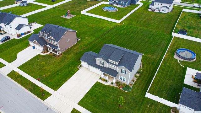 11205 Isles Avenue, Dyer, IN 46311