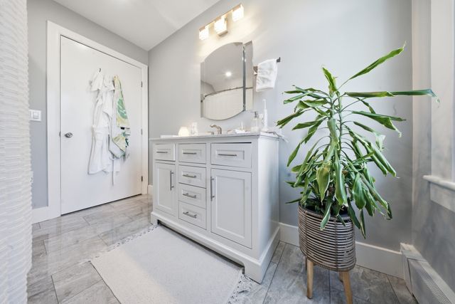 26 Acacia St, Gloucester, MA 01930