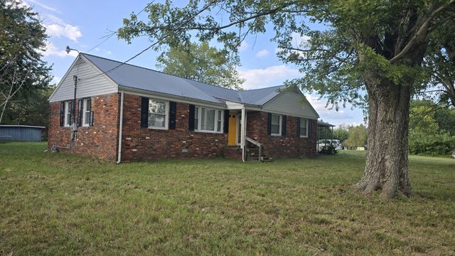 700 Hollow Springs Rd, Woodbury, TN 37190