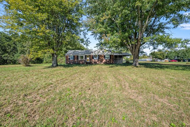 700 Hollow Springs Rd, Woodbury, TN 37190