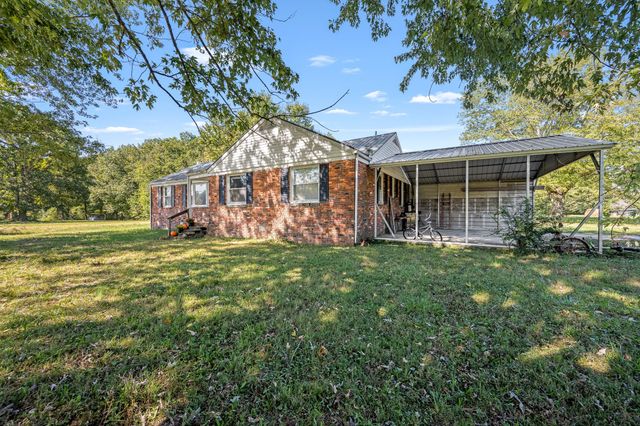 700 Hollow Springs Rd, Woodbury, TN 37190