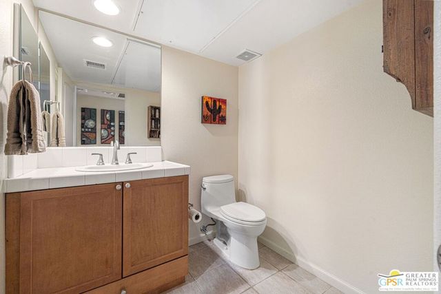 1015 S Villorrio Drive, Palm Springs, CA 92262