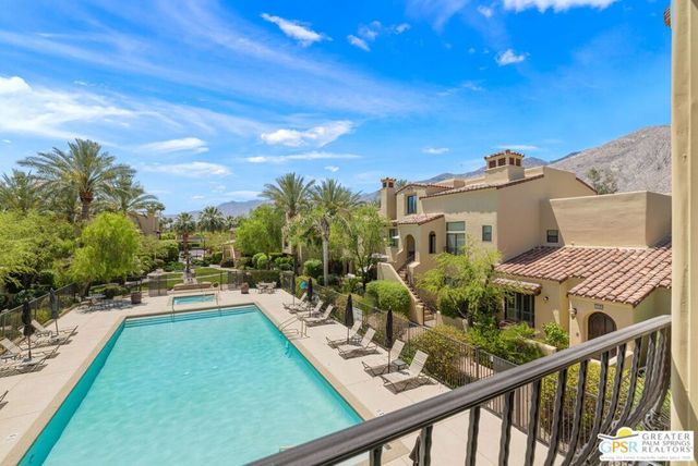 1015 S Villorrio Drive, Palm Springs, CA 92262