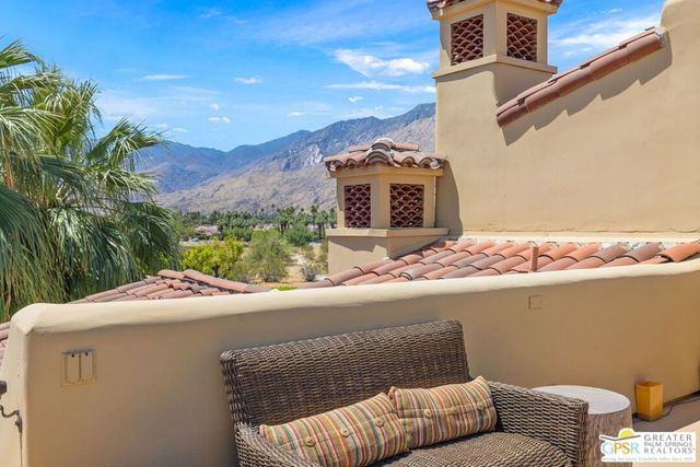 1015 S Villorrio Drive, Palm Springs, CA 92262