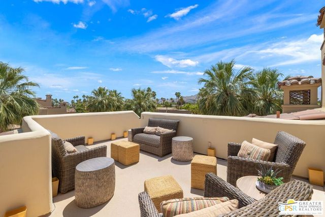 1015 S Villorrio Drive, Palm Springs, CA 92262