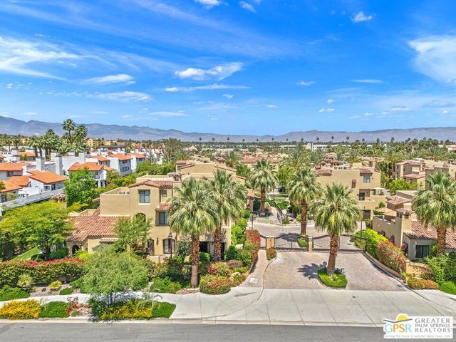 1015 S Villorrio Drive, Palm Springs, CA 92262