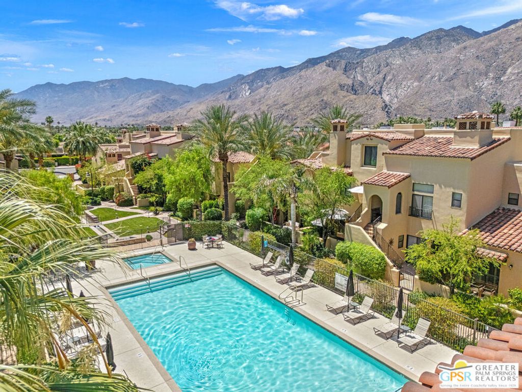 1015 S Villorrio Drive, Palm Springs, CA 92262