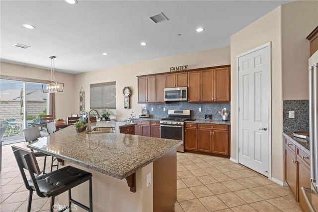 1584 Vinson, Beaumont, CA 92223