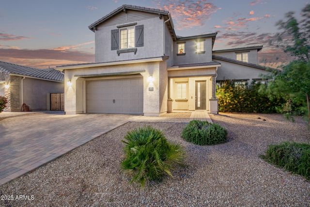 1076 E KENSINGTON Road, Gilbert, AZ 85297