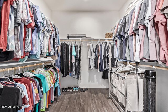 1076 E KENSINGTON Road, Gilbert, AZ 85297