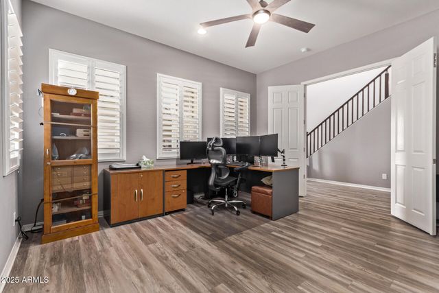 1076 E KENSINGTON Road, Gilbert, AZ 85297