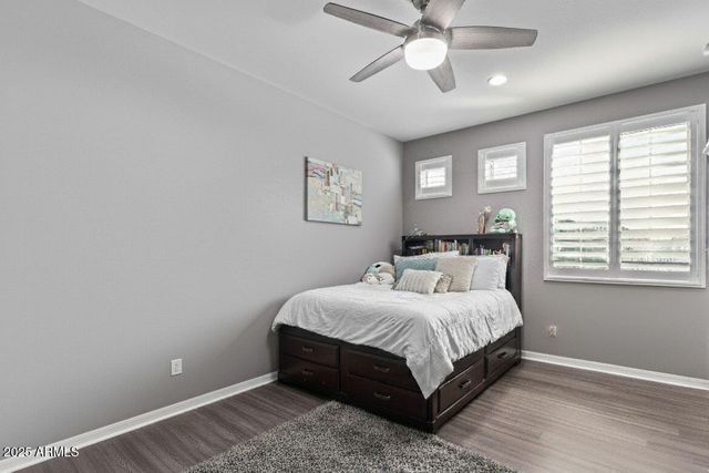 1076 E KENSINGTON Road, Gilbert, AZ 85297