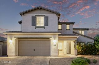 1076 E KENSINGTON Road, Gilbert, AZ 85297