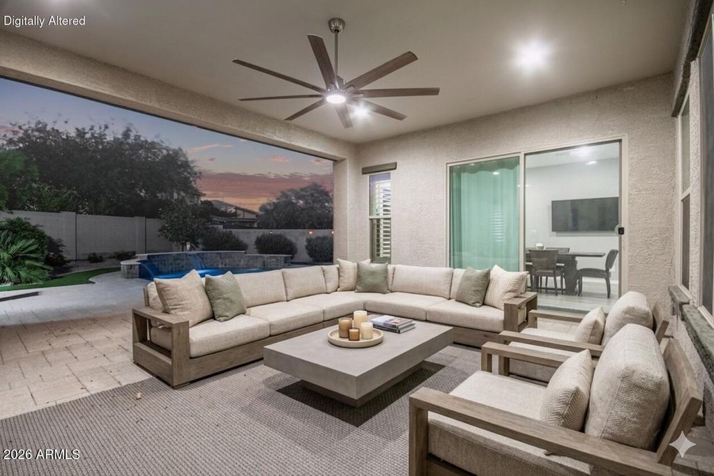 Image 29 of property listing at 1076 E KENSINGTON Road, Gilbert, AZ 85297