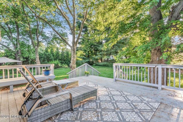 7 Heather Lane, Middletown, NJ 07748