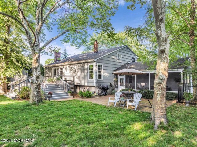7 Heather Lane, Middletown, NJ 07748