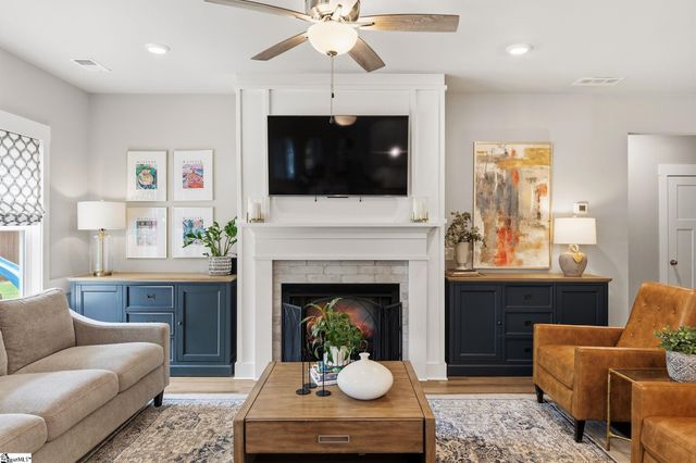 406 Grantleigh Court, Simpsonville, SC 29680