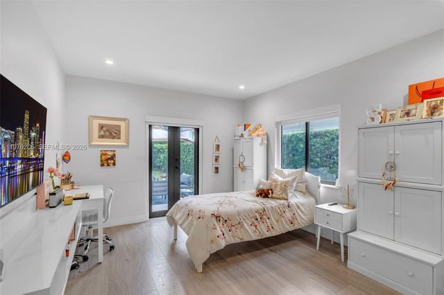 6235 Alton Rd, Miami Beach, FL 33140