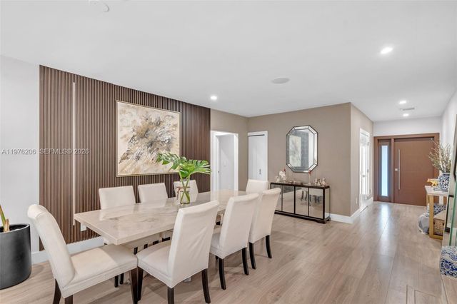 6235 Alton Rd, Miami Beach, FL 33140