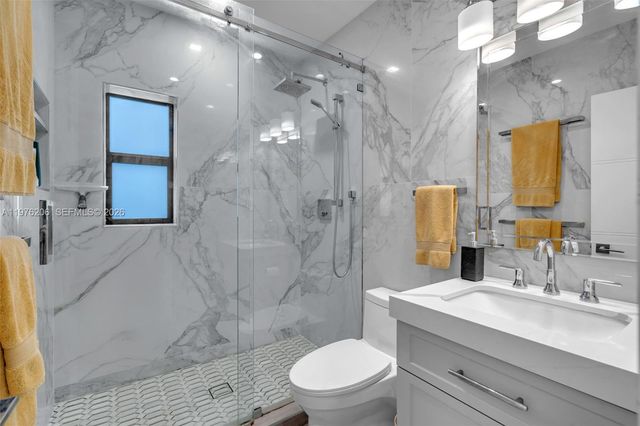 6235 Alton Rd, Miami Beach, FL 33140