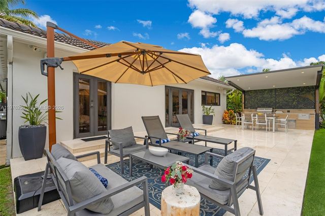 6235 Alton Rd, Miami Beach, FL 33140