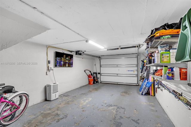 6235 Alton Rd, Miami Beach, FL 33140