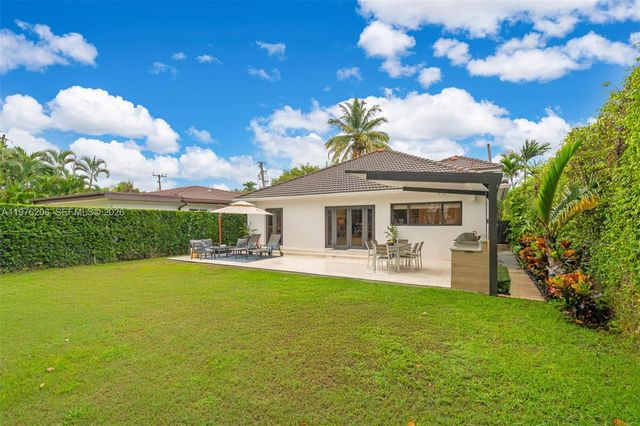 6235 Alton Rd, Miami Beach, FL 33140