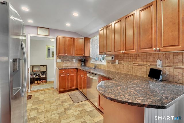 25 Pine Tree Lane, South Windsor, CT 06074