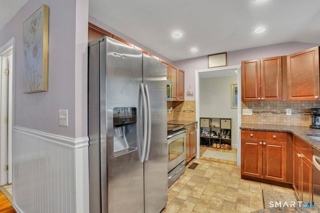 25 Pine Tree Lane, South Windsor, CT 06074