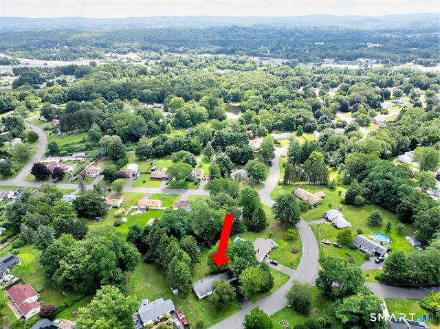 25 Pine Tree Lane, South Windsor, CT 06074