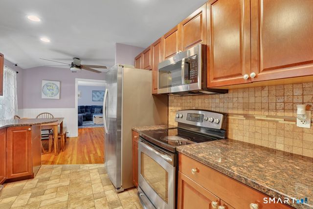 25 Pine Tree Lane, South Windsor, CT 06074