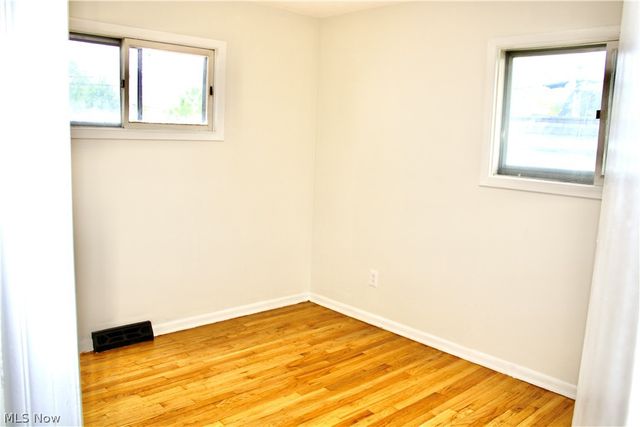 21506 Kenyon Street, Maple Heights, OH 44137