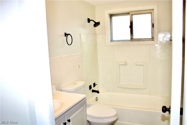 21506 Kenyon Street, Maple Heights, OH 44137