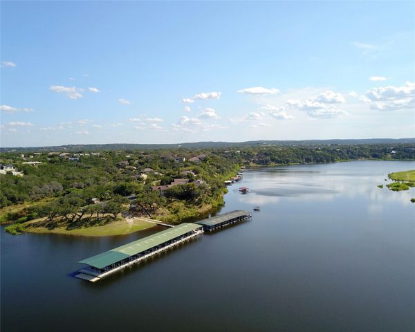 637 Wesley Ridge DR, Spicewood, TX 78669