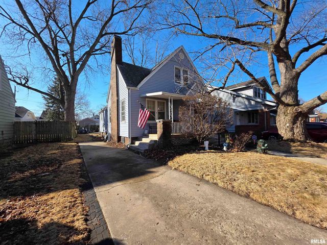 714 W MEADOWS Place, Peoria, IL 61604