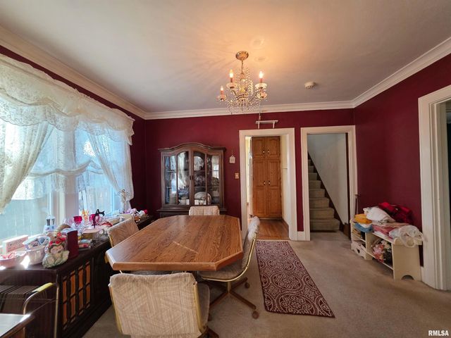 714 W MEADOWS Place, Peoria, IL 61604