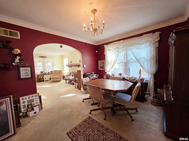 714 W MEADOWS Place, Peoria, IL 61604