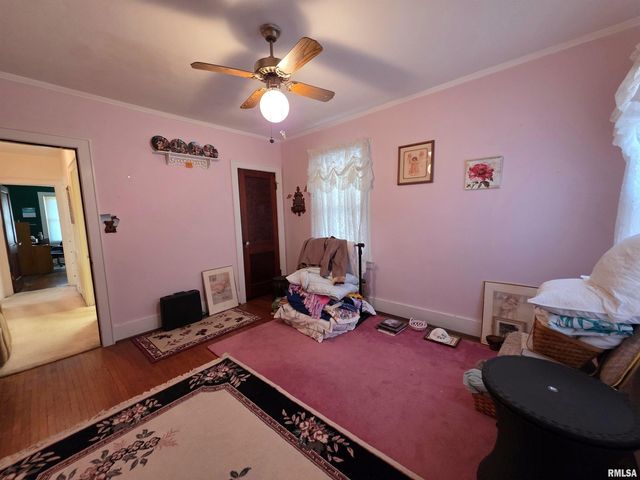 714 W MEADOWS Place, Peoria, IL 61604