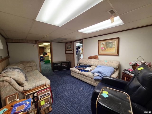 714 W MEADOWS Place, Peoria, IL 61604