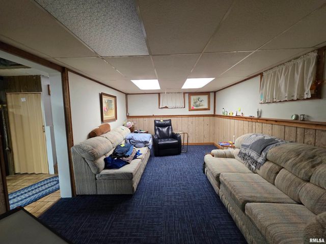 714 W MEADOWS Place, Peoria, IL 61604