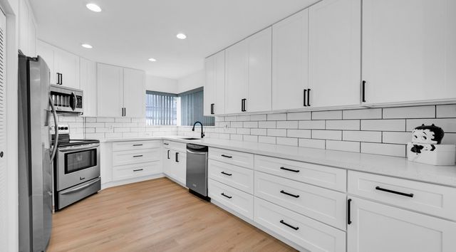 10372 SW 9th Lane, Pembroke Pines, FL 33025