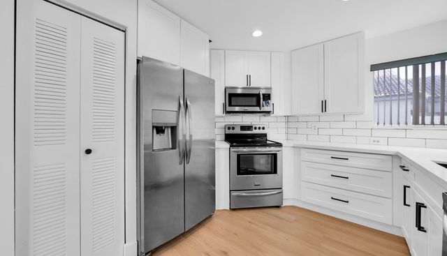 10372 SW 9th Lane, Pembroke Pines, FL 33025