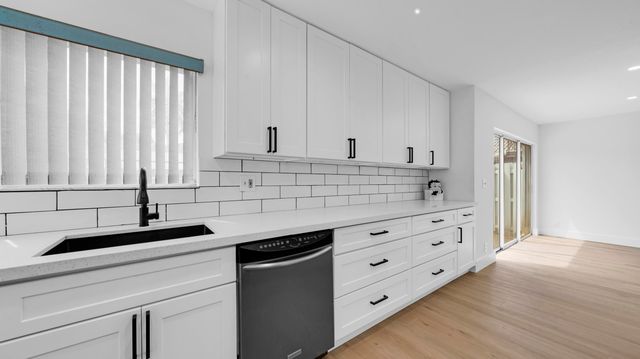 10372 SW 9th Lane, Pembroke Pines, FL 33025