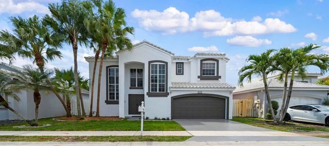 10372 SW 9th Lane, Pembroke Pines, FL 33025