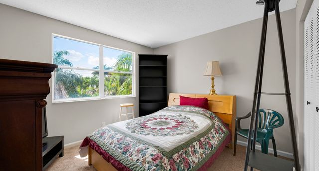 10372 SW 9th Lane, Pembroke Pines, FL 33025